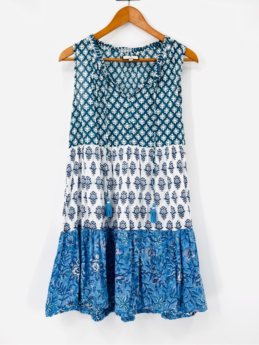 TuckerNuck Paloma Tired Mixed Floral Print Swing Dress - Picture 2 of 9